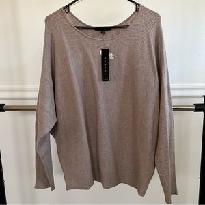 Light weight long sleeve sweater